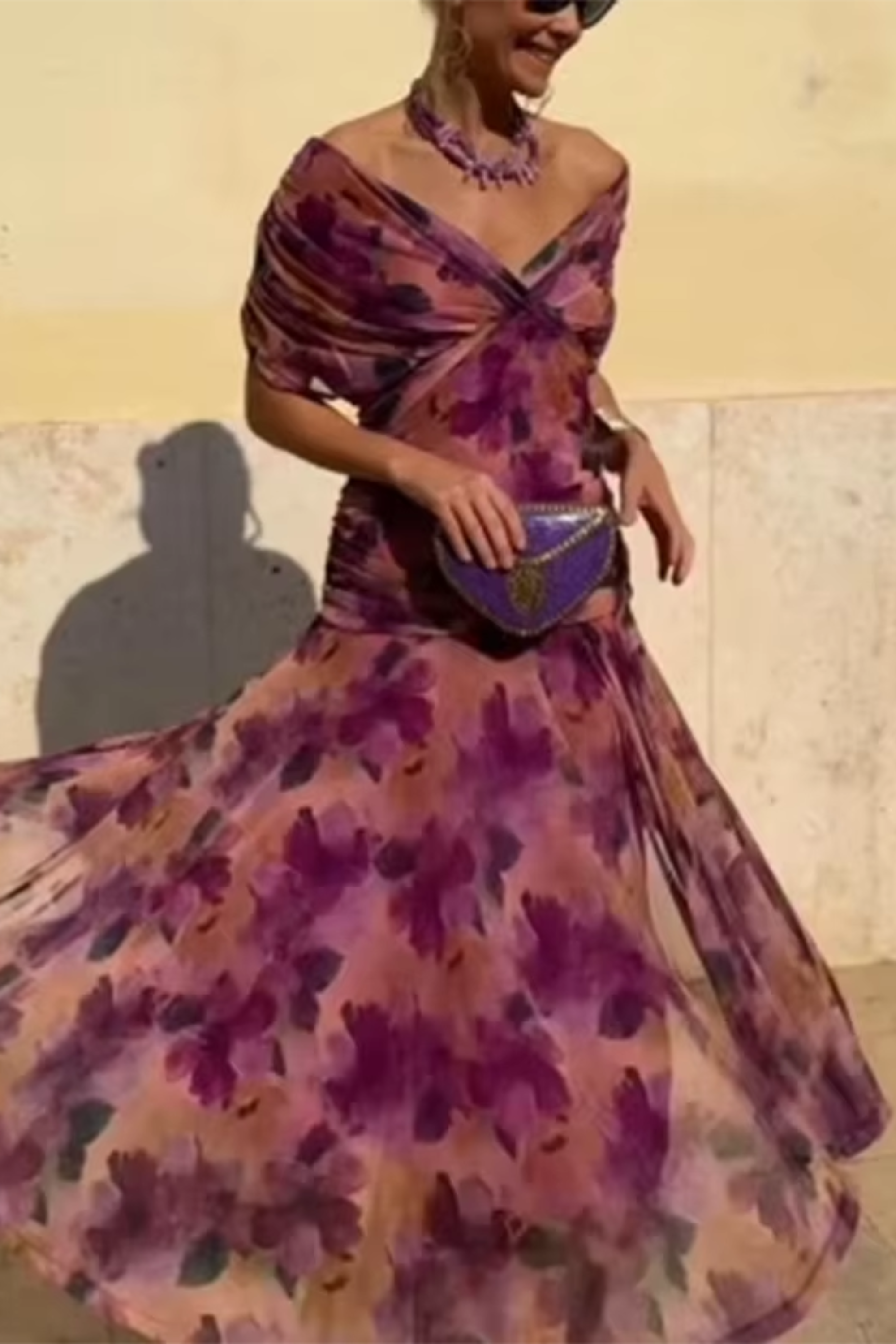 Lady™ - Elegantes Maxikleid für festliche Anlässe mit V-Ausschnitt
