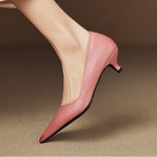 Orlisse Leder Kitten Heel Pumps
