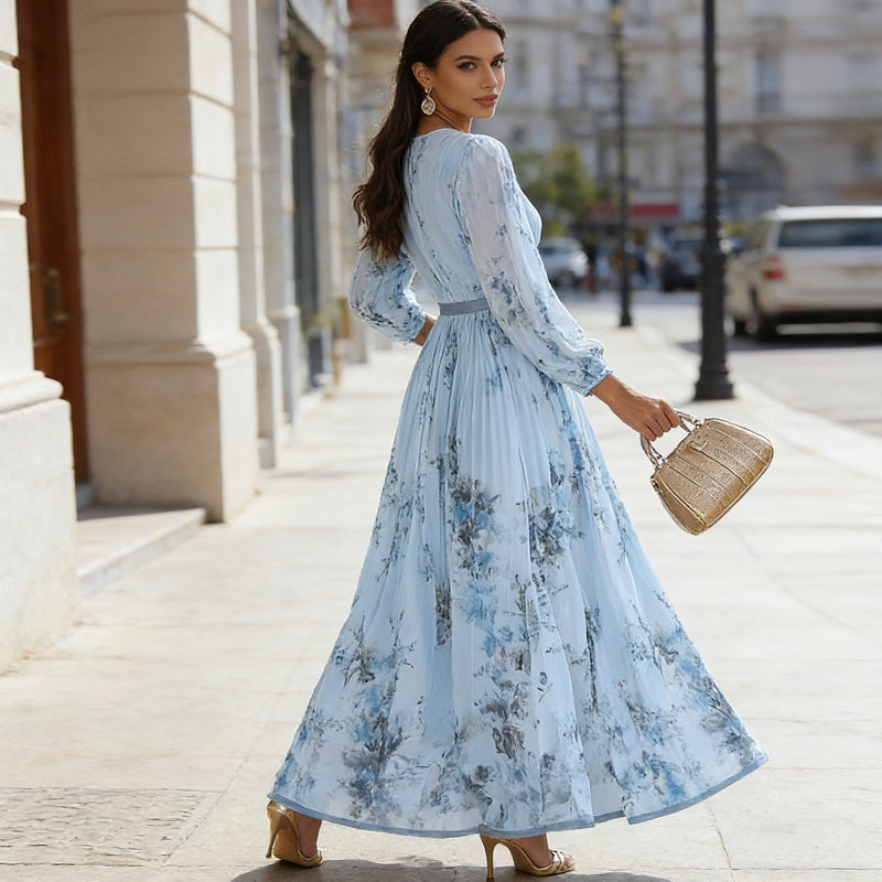 Nora - Elegantes Hellblau Floral Maxikleid